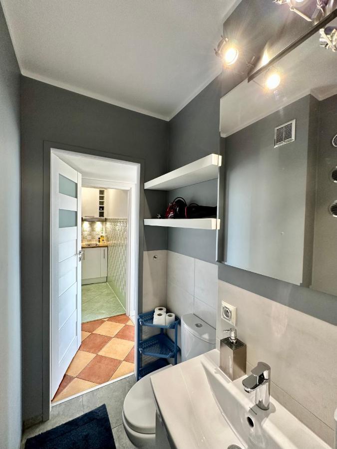 Gold 2 King Size Bed, Metro X2 Free Wifi, 50'Tv Netflix, Hbo, Appletv+ Apartment วอร์ซอ ภายนอก รูปภาพ